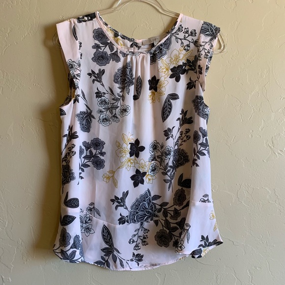 LOFT Tops - Loft Sleeveless Blouse Size Medium
